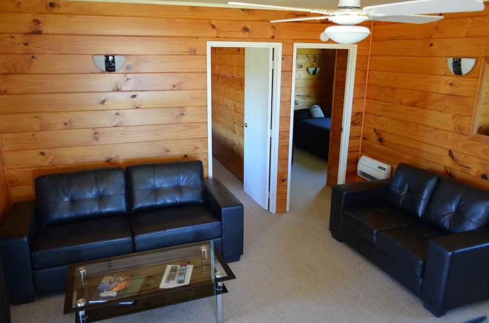 Cedarwood Lakeside Motel & Conference Venue Rotorua Exterior foto