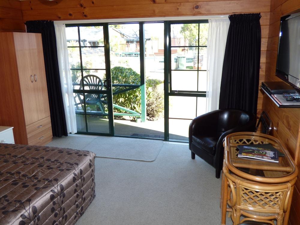 Cedarwood Lakeside Motel & Conference Venue Rotorua Exterior foto