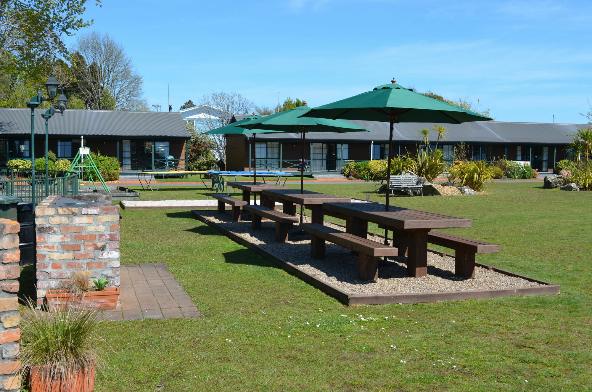 Cedarwood Lakeside Motel & Conference Venue Rotorua Exterior foto